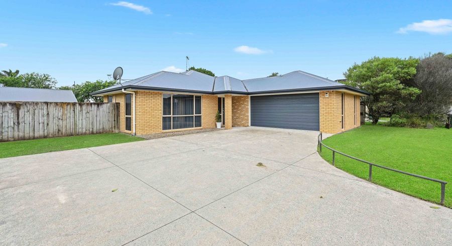  at 46 Thomas Road, Huntington, Hamilton