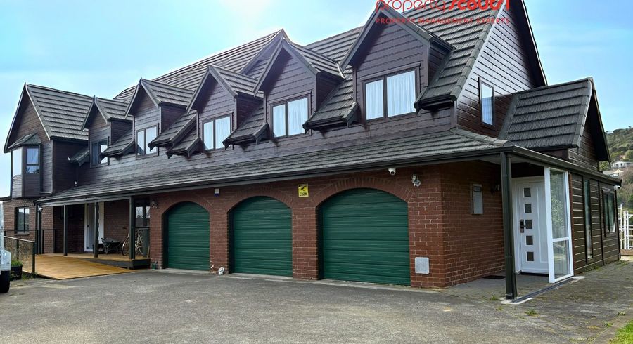  at 33A Kinloch Place, Papakowhai, Porirua, Wellington