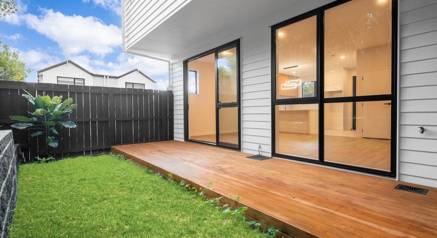  at Lot 5, 10 Alexander Avenue, Torbay, North Shore City, Auckland