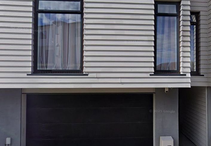  at 21 Lemon Tree Lane, Flat Bush, Manukau City, Auckland