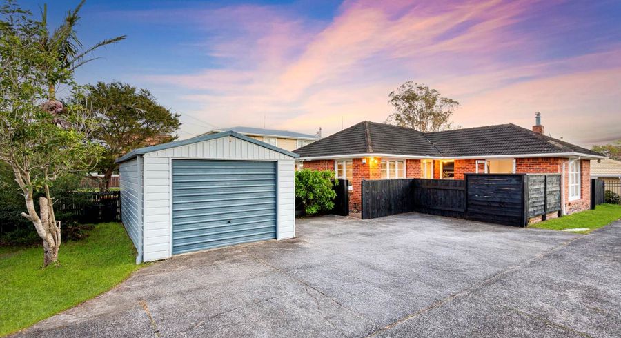  at 652 Te Atatu Road, Te Atatu Peninsula, Waitakere City, Auckland
