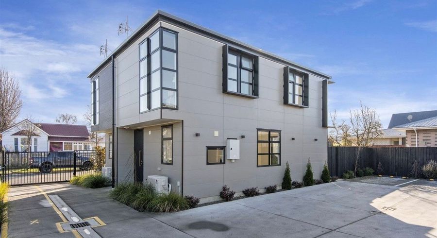  at 2/68 Barbour Street, Waltham, Christchurch City, Canterbury