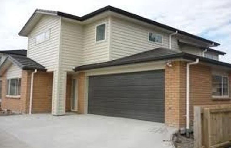  at 10 Hill Road, Papatoetoe, Auckland