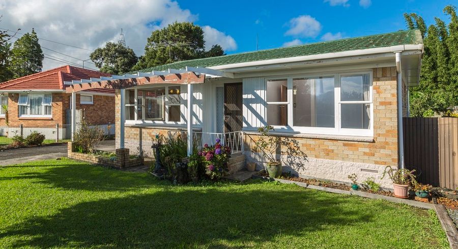  at 2/69 Motatau Road, Papatoetoe, Auckland