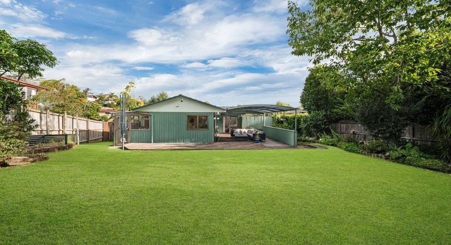  at 4 Janome Place, Bucklands Beach, Manukau City, Auckland