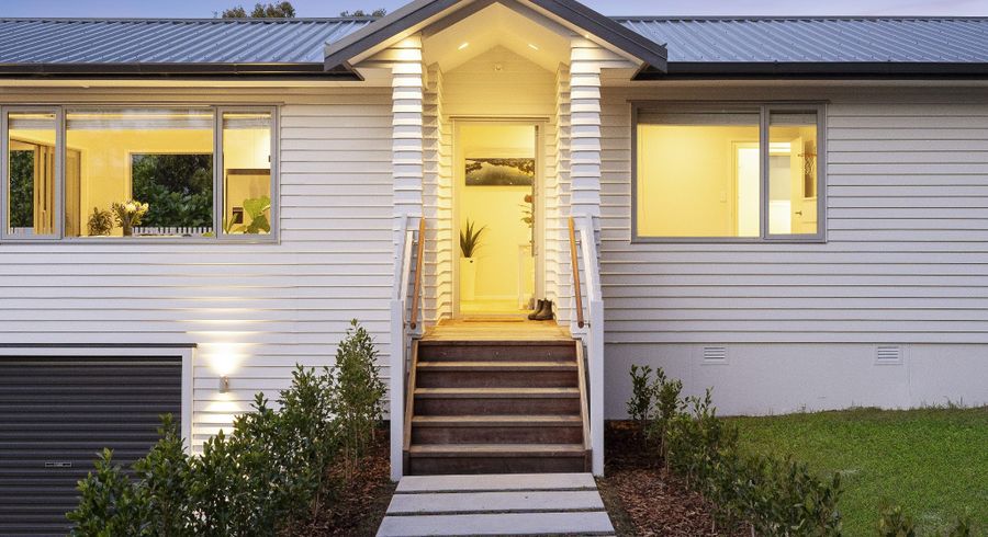  at 8 Austin Road, Greenhithe, Auckland
