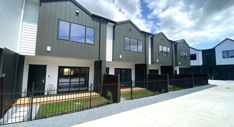  at 5/52 Wedgwood Avenue, Mangere East, Manukau City, Auckland