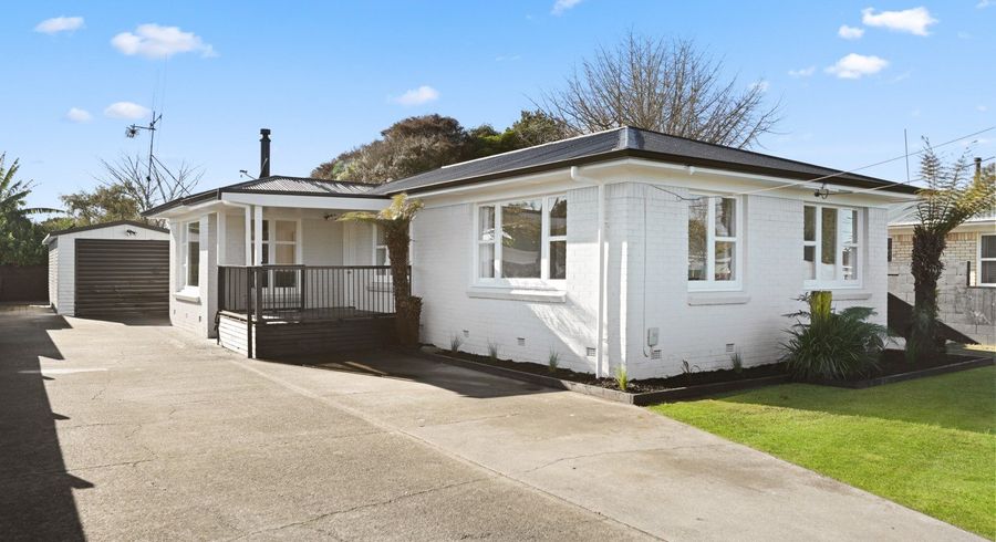  at 92 Silverdale Road, Silverdale, Hamilton