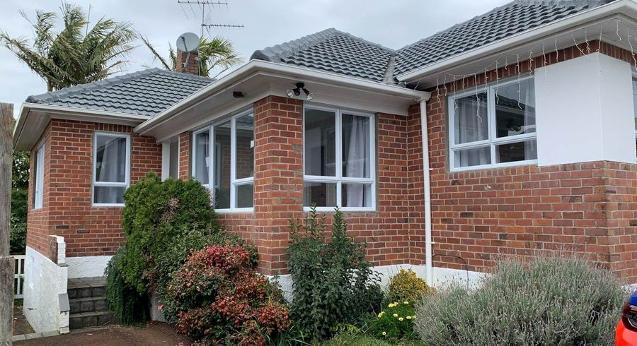  at 21B Horotutu Road, Greenlane, Auckland