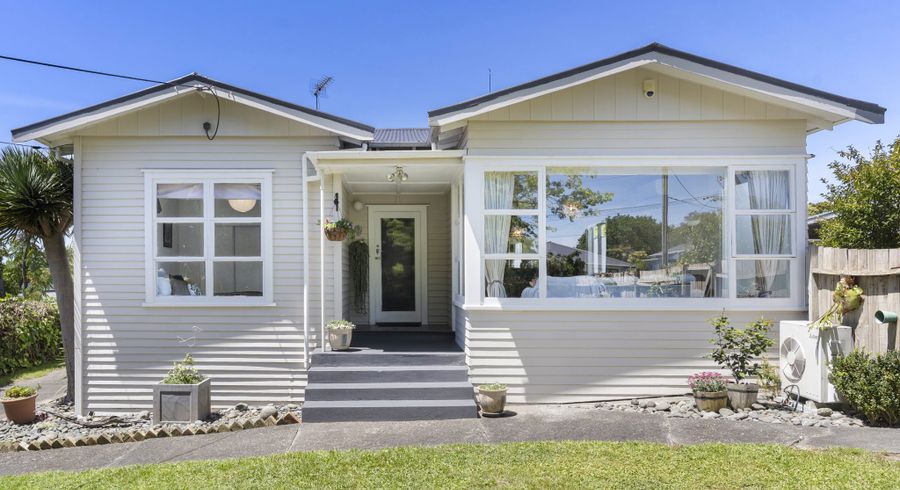  at 9 Nikau Street, New Lynn, Waitakere City, Auckland