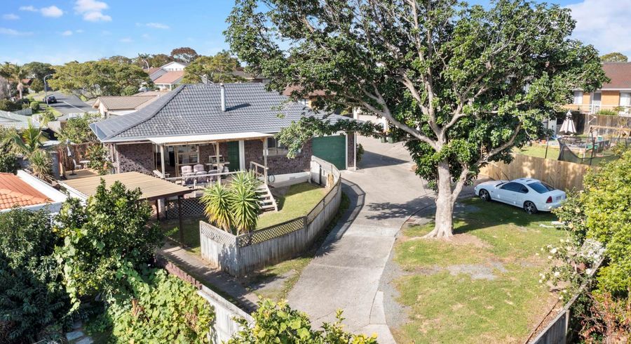  at 1/4 Askew Place, Farm Cove, Auckland