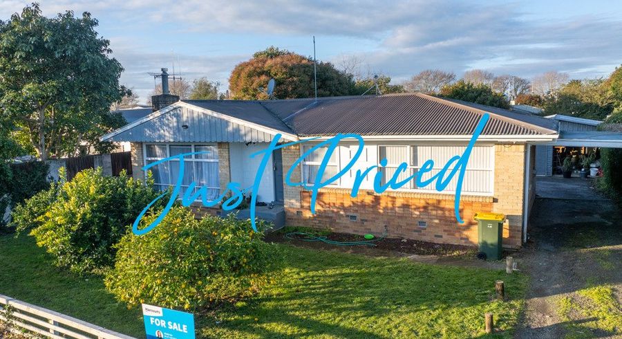  at 272 Fox Street, Hamilton East, Hamilton