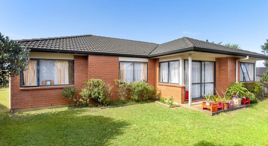  at 14 Retreat Drive, Mangere, Auckland