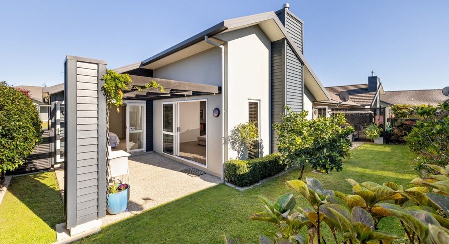  at 16 Bridgewater Way, Pyes Pa, Tauranga