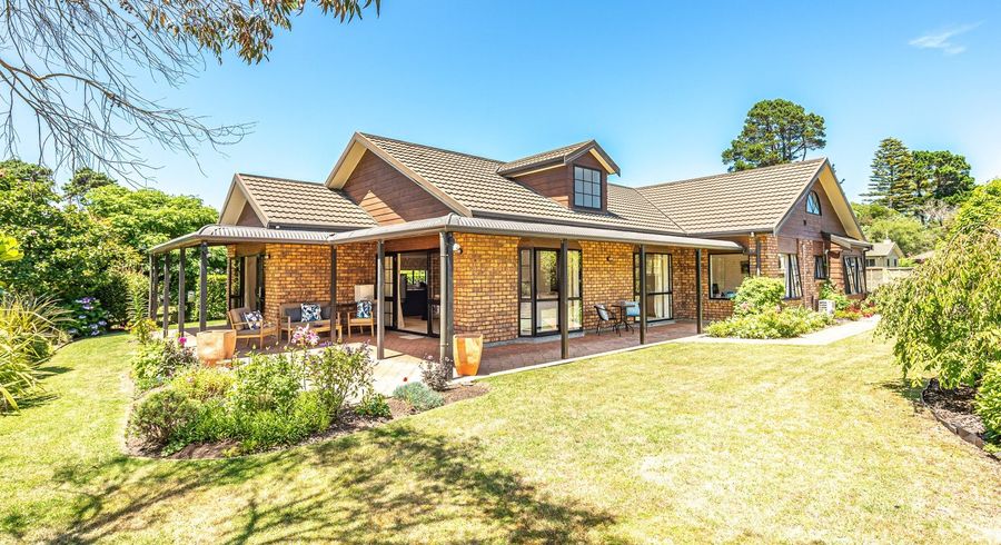  at 7 Suffolk Drive, Otamatea, Whanganui