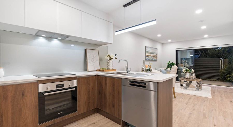  at 6/237 Swanson Road, Henderson, Waitakere City, Auckland