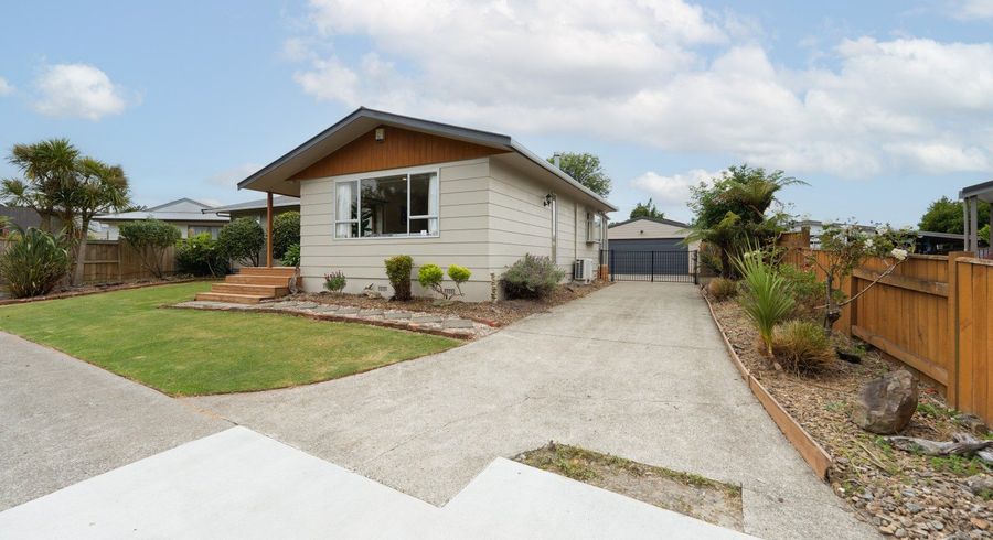  at 12 Humphries Place, Awapuni, Palmerston North, Manawatu / Whanganui