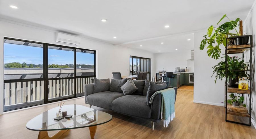  at 15/18 Airborne Road, Albany, North Shore City, Auckland