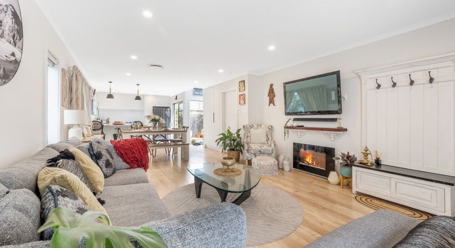  at 5 Waihanga Way, Bucklands Beach, Manukau City, Auckland