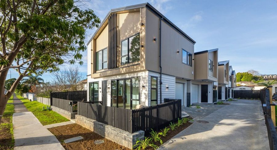  at 400B Bucklands Beach Road, Bucklands Beach, Manukau City, Auckland
