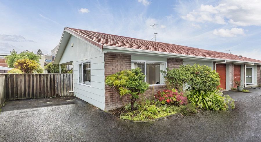  at 4/63 Main Road, Titahi Bay, Porirua, Wellington
