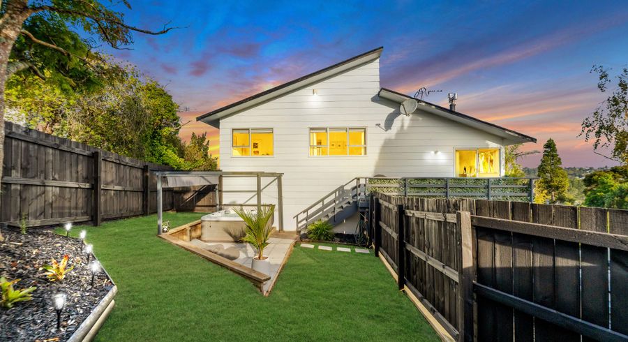  at 1/28 Noeleen Street, Glenfield, North Shore City, Auckland