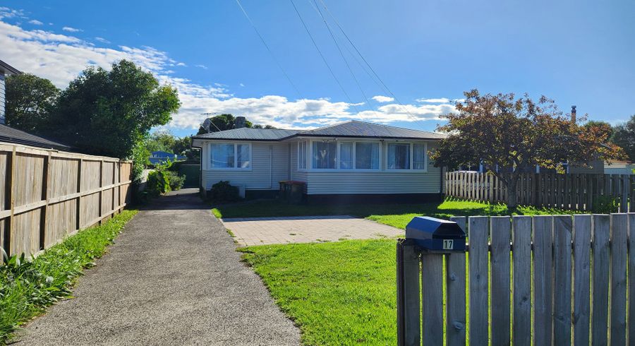  at 17 Muir Avenue, Mangere Bridge, Auckland
