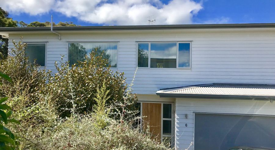  at McCahon Place, Titirangi, Waitakere City, Auckland
