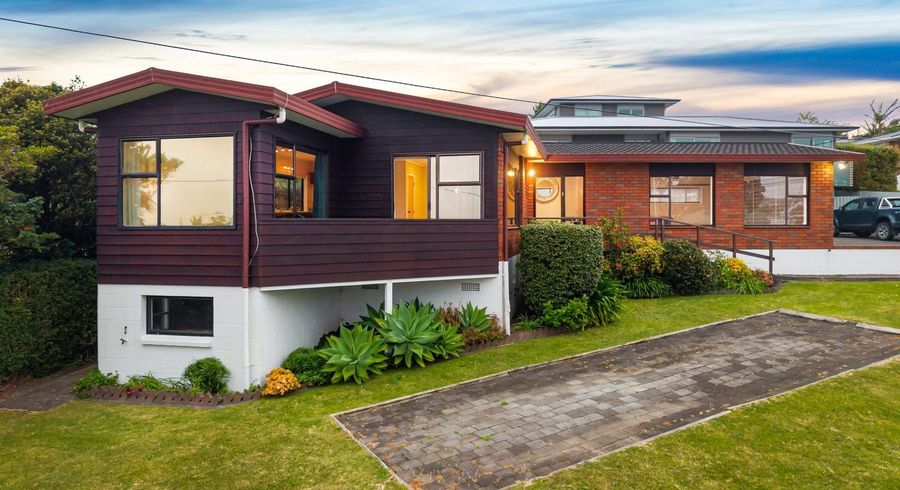  at 1/2 Kowhai Road, Campbells Bay, Auckland