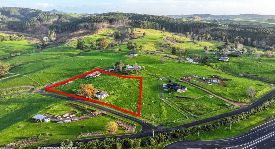  at 8 Old Barn Road, Waitakaruru, Hauraki, Waikato