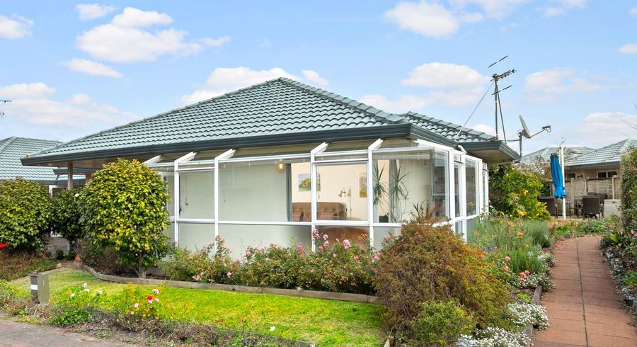  at 23/10 Gerard Way, Meadowbank, Auckland