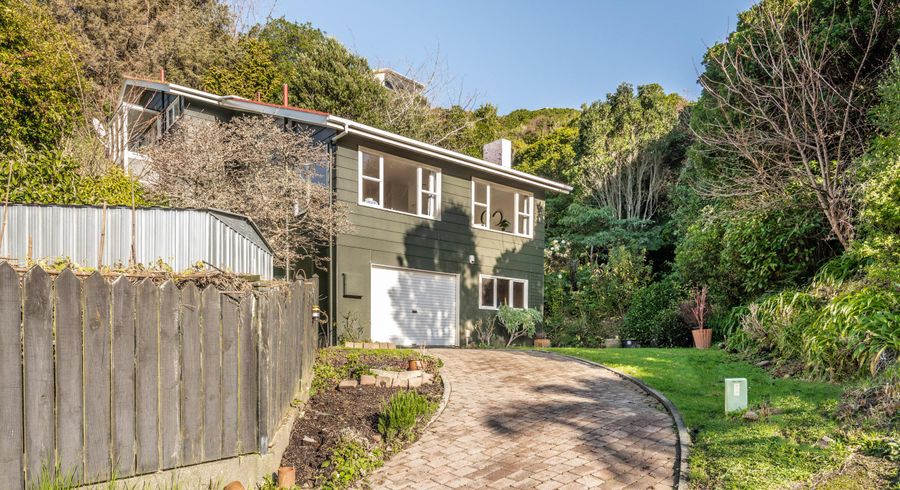  at 40 Cambrian Street, Churton Park, Wellington