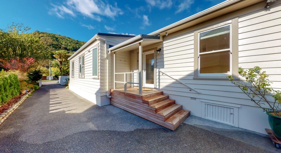  at 7b Wyndrum Ave, Waterloo, Lower Hutt, Wellington