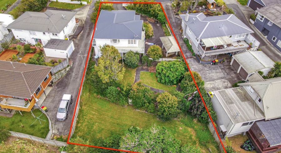  at 13 Kennedy Avenue, Forrest Hill, Auckland