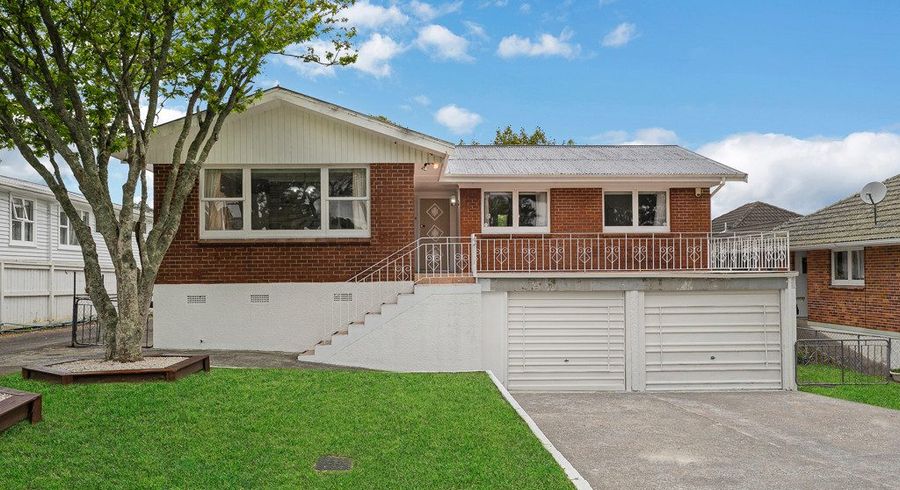  at 32 Boundary Road, Blockhouse Bay, Auckland City, Auckland