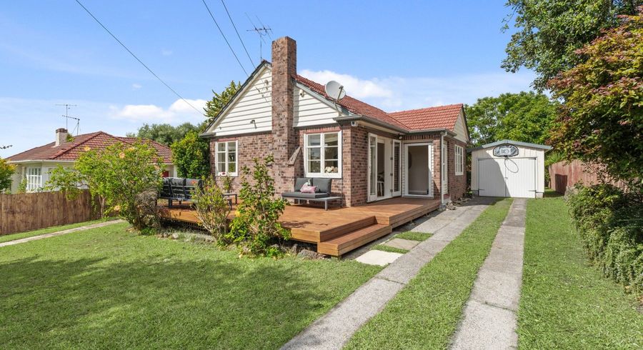  at 15 Ferguson Avenue, Greenlane, Auckland City, Auckland