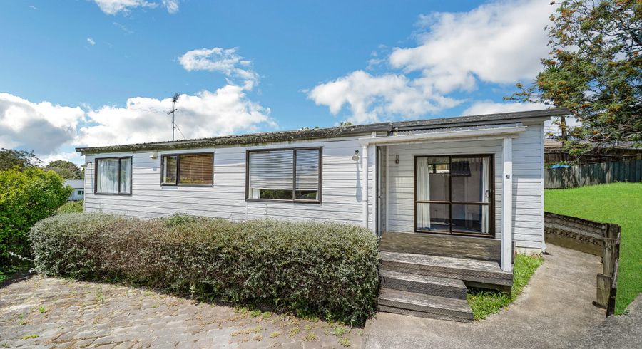  at 9 & 9A Sherie Place, Howick, Manukau City, Auckland