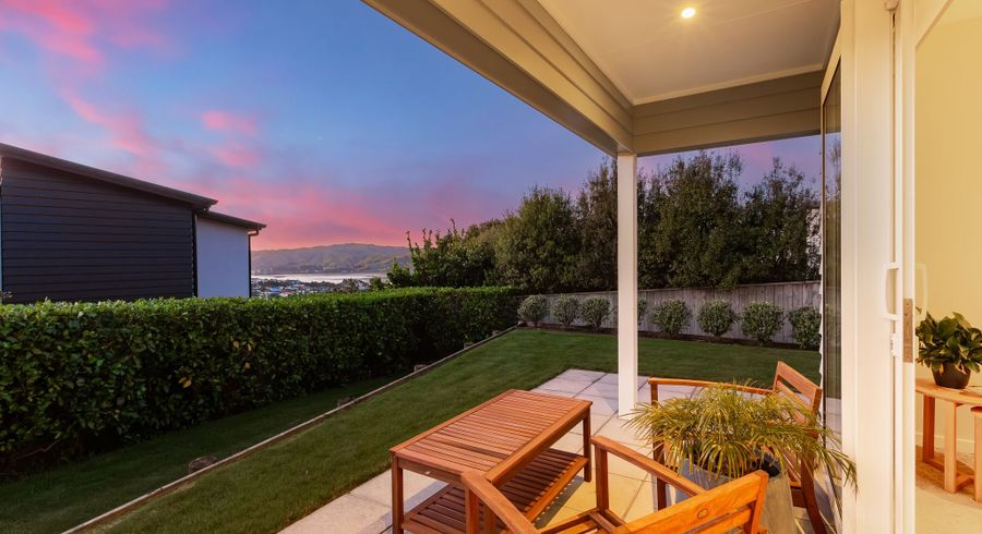  at 135 Endeavour Drive, Whitby, Porirua, Wellington