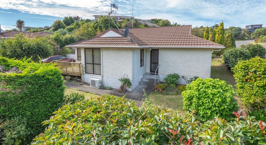  at 28 Weggery Drive, Waikanae Beach, Kapiti Coast, Wellington
