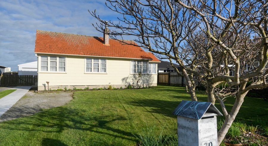  at 20 Thames Street, Roslyn, Palmerston North