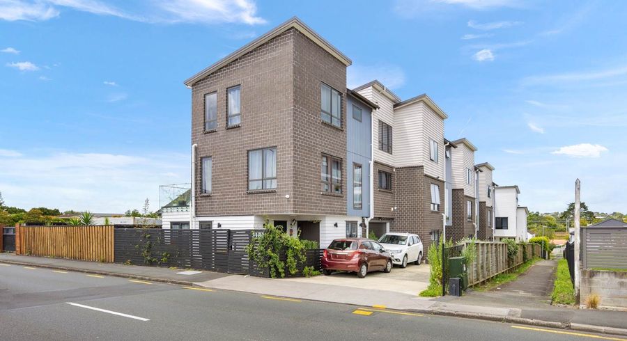  at 3182E Great North Road, New Lynn, Waitakere City, Auckland