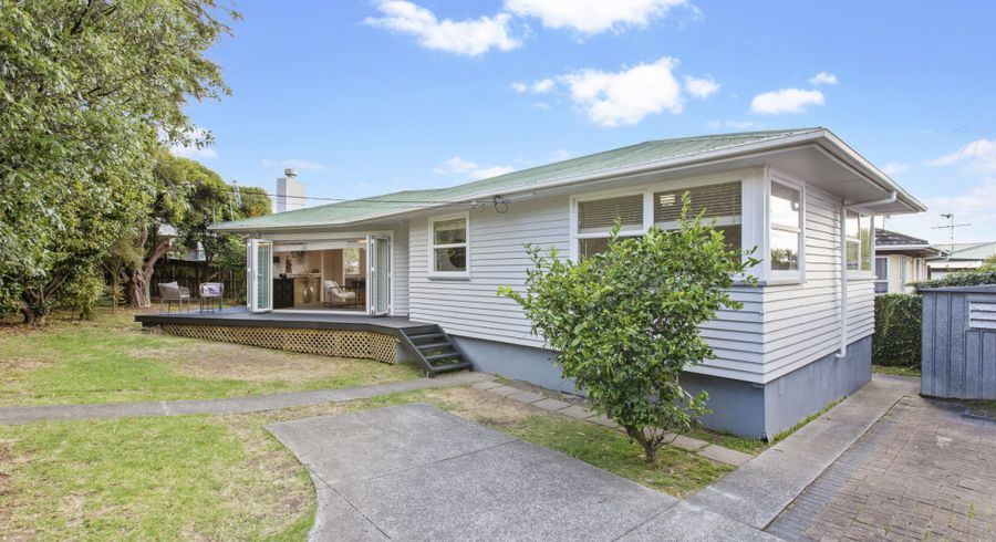  at 99 Beach Road, Te Atatu Peninsula, Auckland
