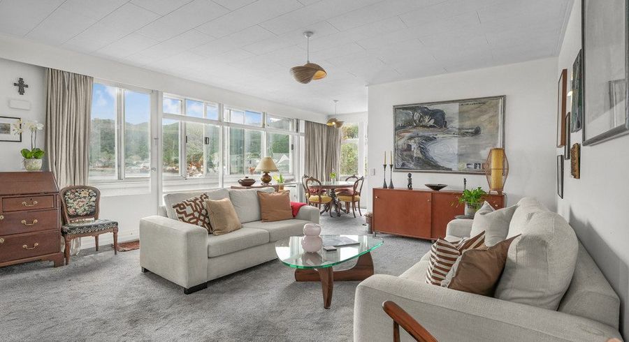  at 2/4 Gill Road, Eastbourne, Lower Hutt, Wellington