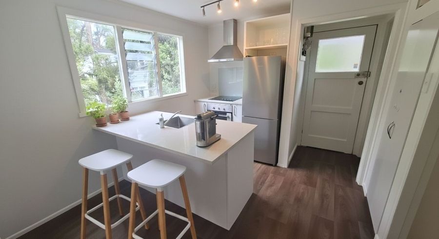  at 2/41 Derwent Crescent, Titirangi, Waitakere City, Auckland