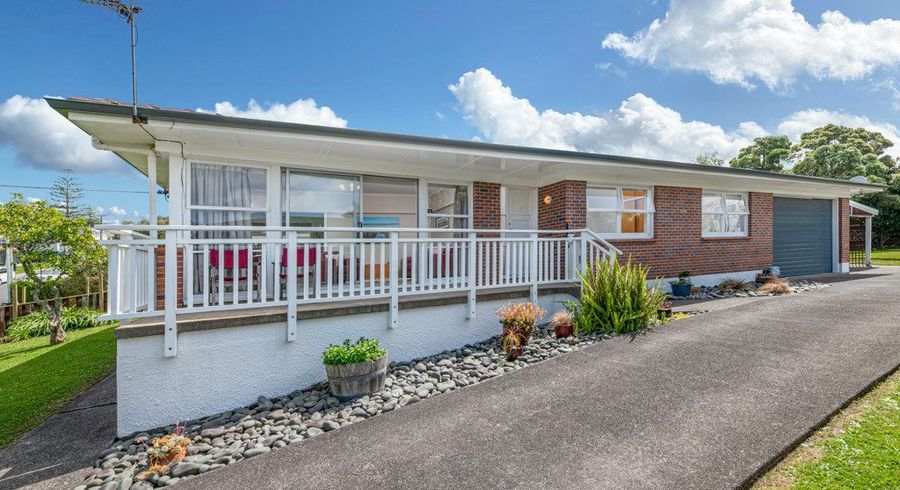  at 40 Divich Avenue, Te Atatu South, Auckland