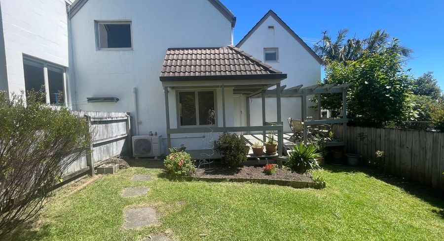  at 8/26 Seaview Terrace, Point Chevalier, Auckland City, Auckland