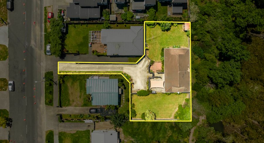  at 100A Taniwha Street, Wai O Taiki Bay, Auckland