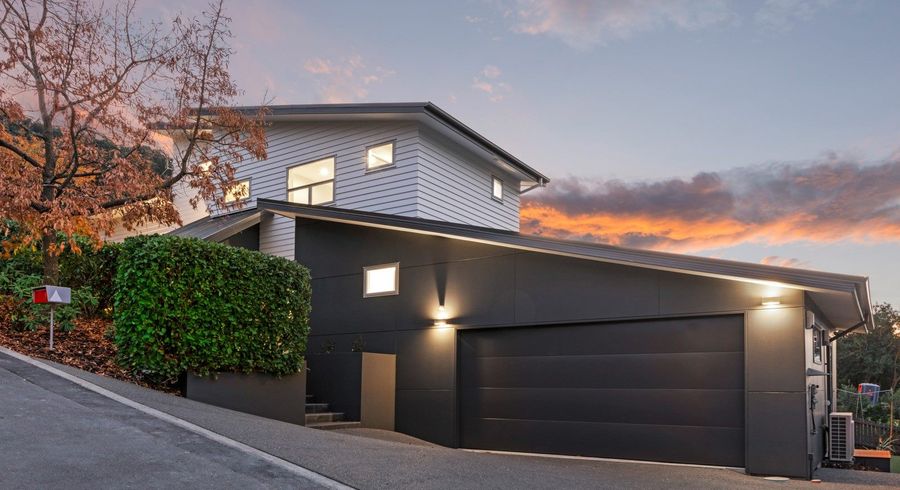  at 5 Maurice Knowles Lane, Cashmere, Christchurch