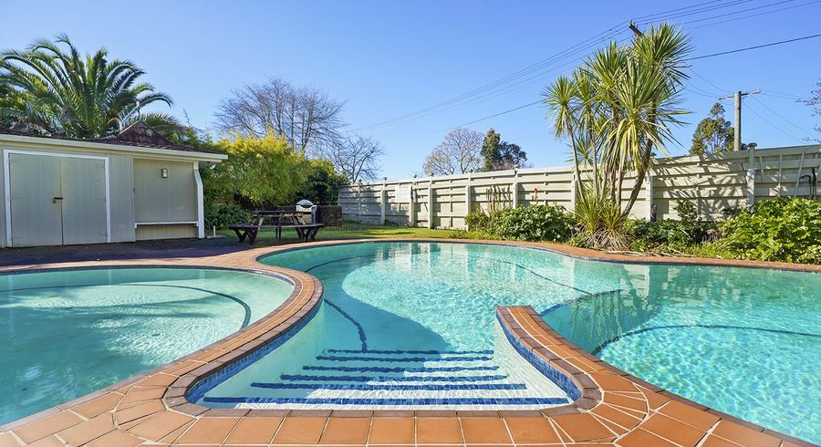  at 2/10 Hunter Street, Hamilton Lake, Hamilton, Waikato