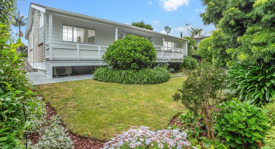  at 2/2 Napoleon Avenue, Milford, Auckland